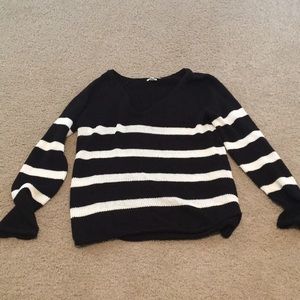 H&M Women’s V Neck Sweater